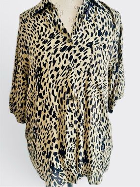 Zara oversized blouse L very chic fresh  fabric - camisole style- short sleeves